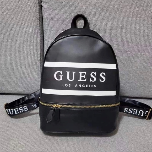 Guess backpack - Picture 1 of 2